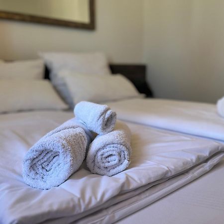 Holiday Home Mihaela Вишнян Экстерьер фото
