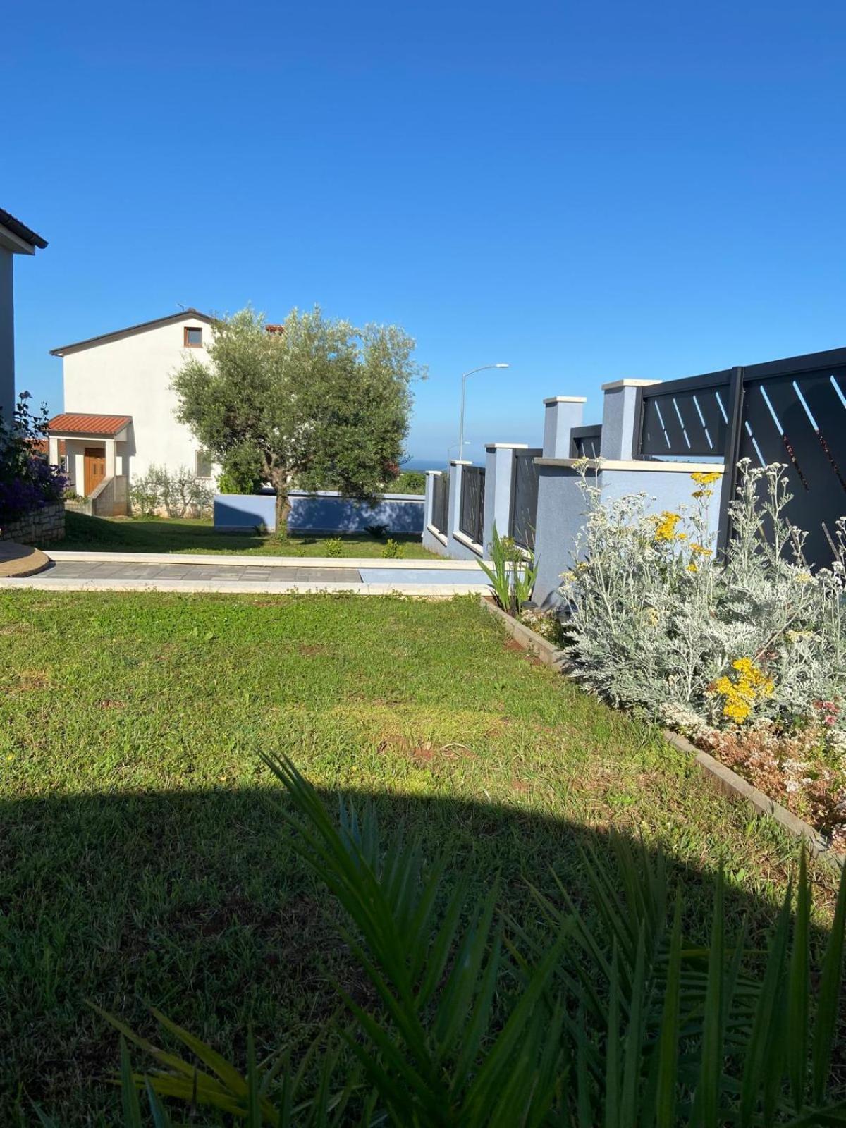 Holiday Home Mihaela Вишнян Экстерьер фото