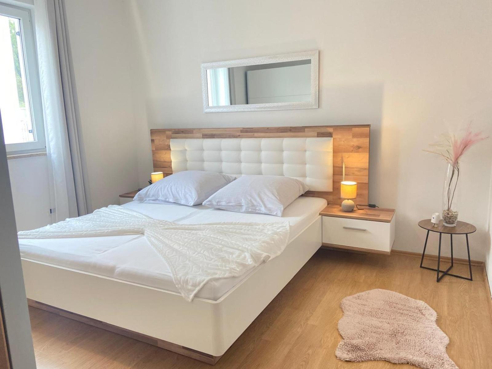 Holiday Home Mihaela Вишнян Экстерьер фото